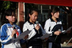 開學典禮有創意，教師學生唱主角