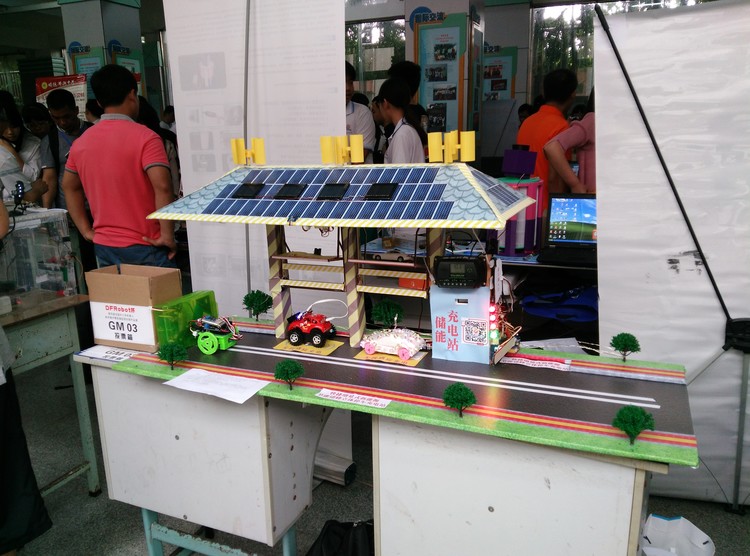 01.圖為創客項目作品展示