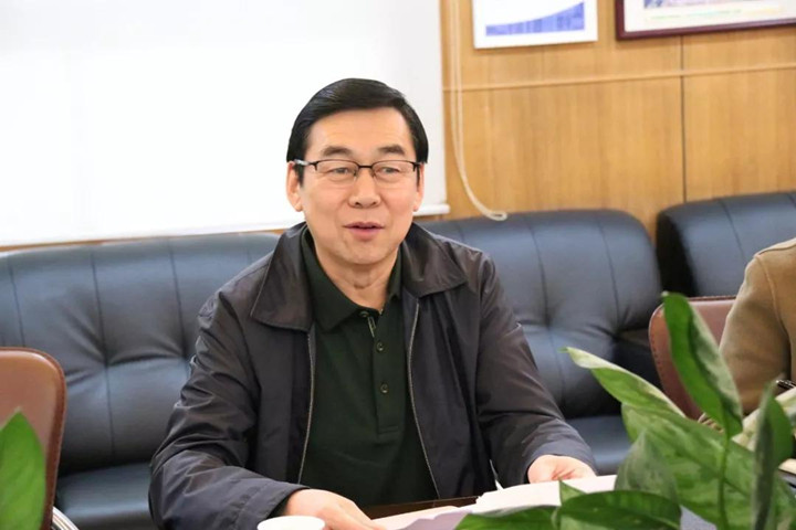 龍華中英文實驗校在區教育局、區人民政府教育督導室開學專項督導檢查中獲佳評